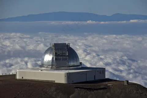 轿车,天空,居民楼,汽车,山峦,冒纳凯阿8892-IRTF。 轿车,天空,居民楼,汽车,山峦,冒纳凯阿8892-IRTF。