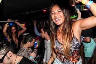 人物特写,美女,艳舞,脱衣舞,MOX || SMOG公交派对||第十二星球||退缩