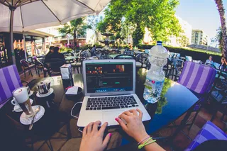 电脑,超声诊断仪,电子词典,笔记本电脑,示波器,咖啡和Macbook