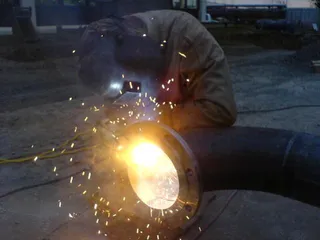 火灾烟雾,焊接,轿车,吸顶灯,灯,焊接