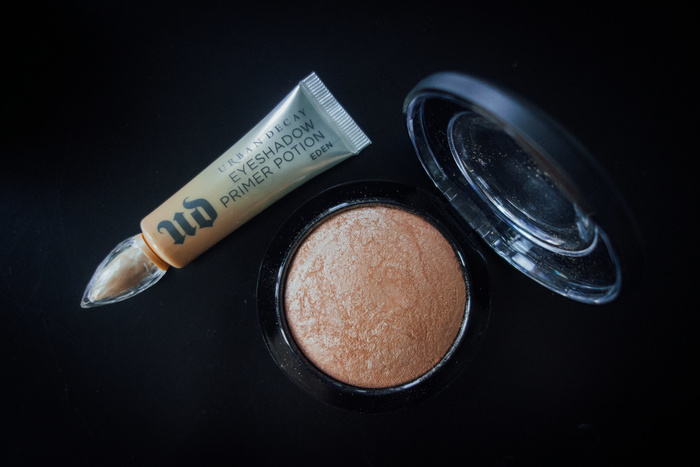 眼影膏,手镯,剪刀,戒指,胭脂,ud和mac-1