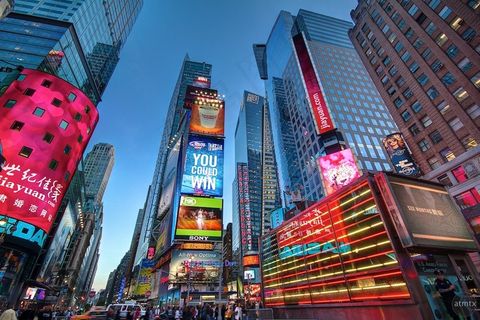 时代广场，临近蓝色小时-纽约，纽约