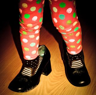 袜子,骑行袜,中筒袜,雨靴,靴子,穿着鞋子走路