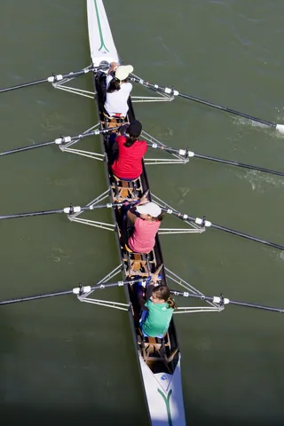 ,皮划艇,赛艇,,团队合作