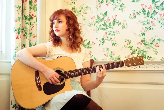 吉他,贝斯手,西塔琴演奏者,美女,弦乐器,交响杂志2013年12月封面摄影-艾米莉·奥特尼斯（6）-作品集使用