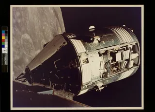 航天器,航空发动机,,涡轮风扇发动机,从轨道上的月球模块拍摄的Apollo 17命令/服务模块