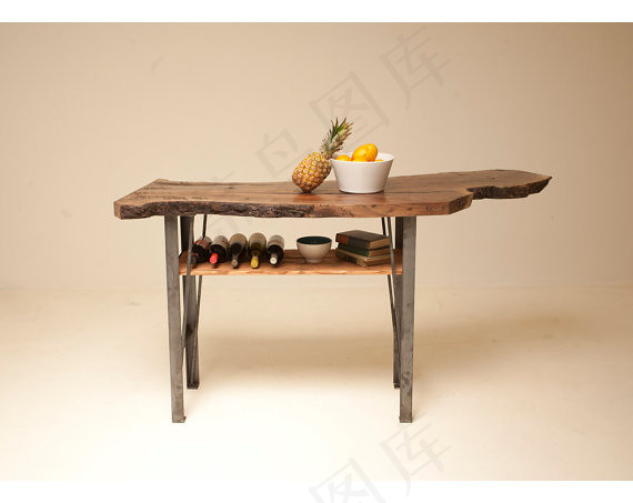 回收，天然黑胡桃木和黑钢厨房岛户外柳条制品是我们的最爱！ portwineandporkrinds也发现了这一点。