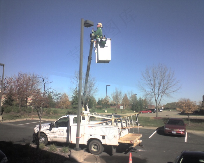 公共设施,轿车,钻井机,街道,北方兵器城,斗式卡车