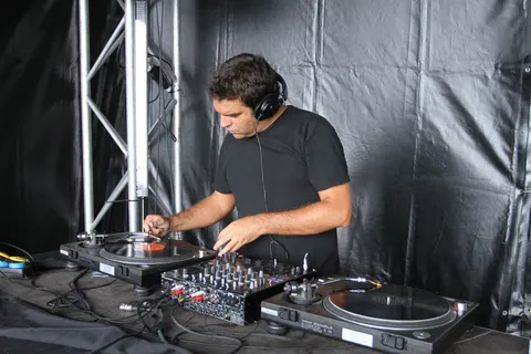 大卫·纳瓦斯库斯（David Navascues）