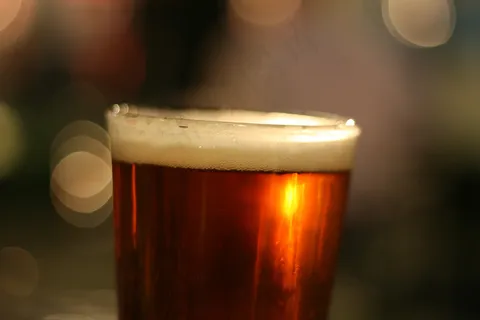 啤酒,台灯,生日蜡烛,饮料/饮品,咖啡,让我们喝啤酒