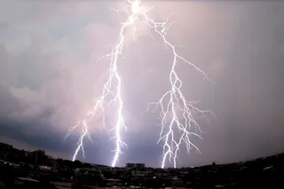 日本大宫市的Super Thunderbolt