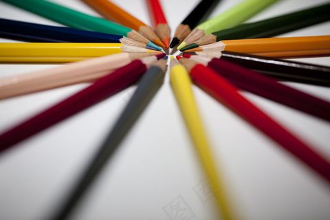 铅笔,水彩笔,吸管,牙签,圆珠笔,可乐