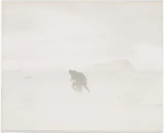 两名男子返回希德岛的阿纳雷站，被一场暴风雪吞没