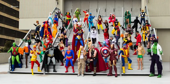 人物活动,玩具,人物特写,合照,自行车赛,2013年Dragon * Con:JLA vs复仇者联盟 人物活动,玩具,人物特写,合照,自行车赛,2013年Dragon * Con:JLA vs复仇者联盟