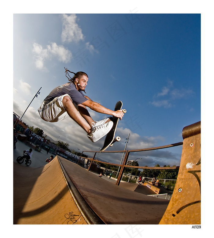 人物活动,卡通动漫人物,屏幕截图,图画,婚纱写真,Skate_Reus_2