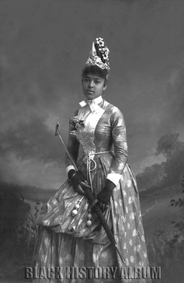 内莉夫人| 1895年