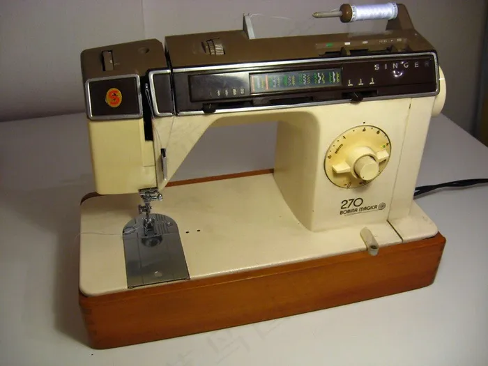 缝纫机,链缝机,绷缝机,缝包机,拷边机,歌手270 BobinaMágica