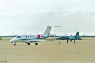 私人飞机＆T-38 Talon，联盟机场