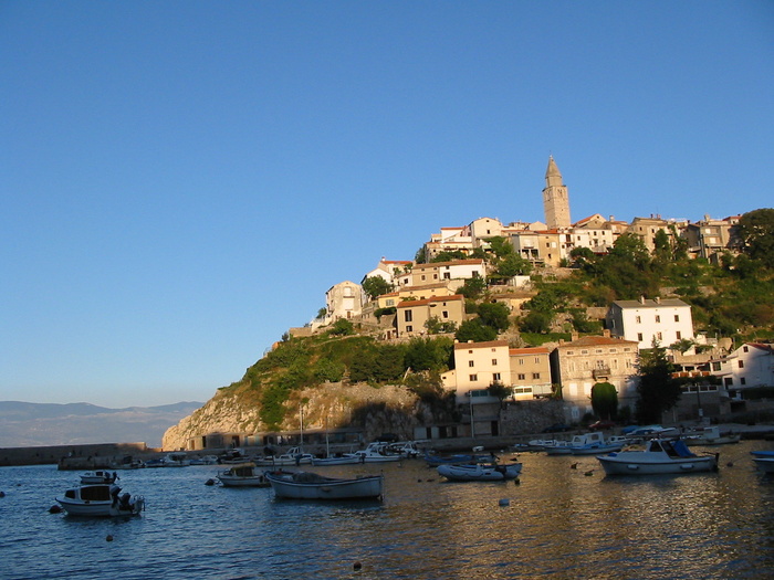 海洋,建筑,宫殿,山峦,天空,克罗地亚Vrbnik Krk