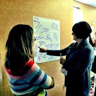 运动鞋,女孩,小班授课,屏幕截图,美女,成功（混合）学习环境的集思广益要素@edurolearning技术品尝#eduro