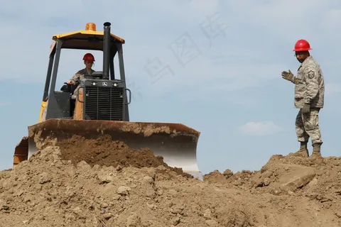 工艺品,佛像,土地整理,天空,历史遗迹,弗吉尼亚空军警卫队土木工程师为阿富汗履行职责准备向雇主展示能力 工艺品,佛像,土地整理,天空,历史遗迹,弗吉尼亚空军警卫队土木工程师为阿富汗履行职责准备向雇主展示能力