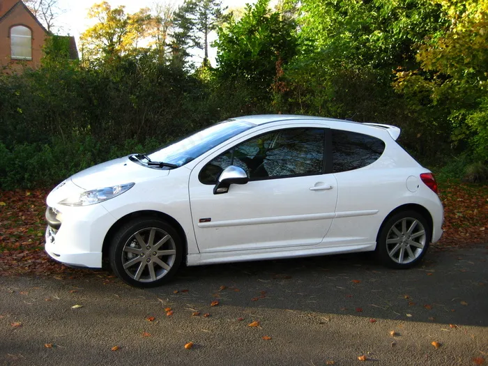 轿车,跑车,街道,汽车,出租车,标致207