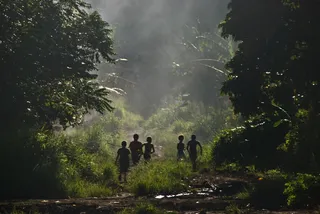 阳光，阴影，烟雾