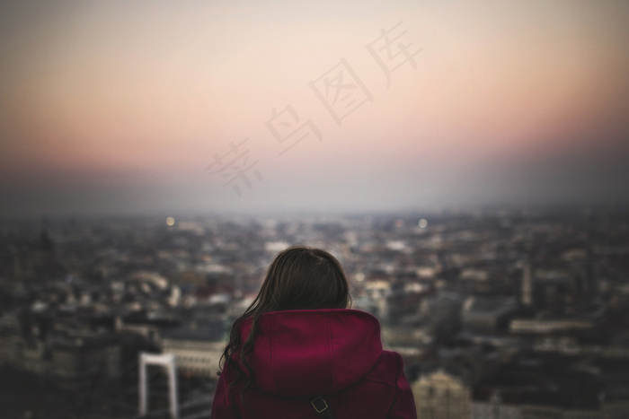 天空,沙尘,轿车,大雾,吸顶灯,展现你的思想