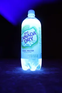 瓶饮,瓶子,瓶装饮料,药品,洁厕灵,奎宁是磷光的！