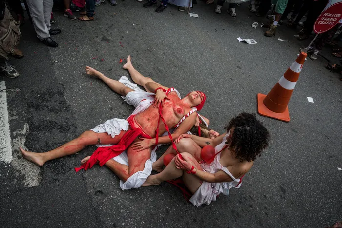 红蟹,玩具,车祸现场,交通事故,蘑菇,Marcha das mulheres |圣保罗（SP）08/03/15