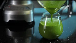 饮料/饮品,杯子,鸡尾酒,计时沙漏,烧杯,Breville的绿色冰沙果汁食谱