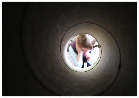 屏幕截图,黑色桌面,狒狒,眼睛,小窝,伸缩式育儿