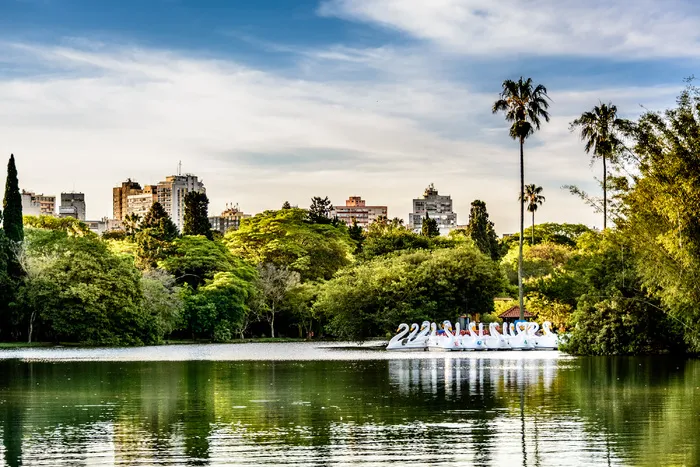 现代建筑,树,天空,风景,,Parque Farroupilha（Redenção）-阿雷格里港/ RS-巴西