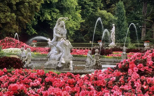 花卉,薰衣草,园林景观,树,布查特花园,英国白金汉郡的Waddesdon庄园花园|完美无瑕的国家信托维多利亚式花园(2 of 30) 花卉,薰衣草,园林景观,树,布查特花园,英国白金汉郡的Waddesdon庄园花园|完美无瑕的国家信托维多利亚式花园(2 of 30)