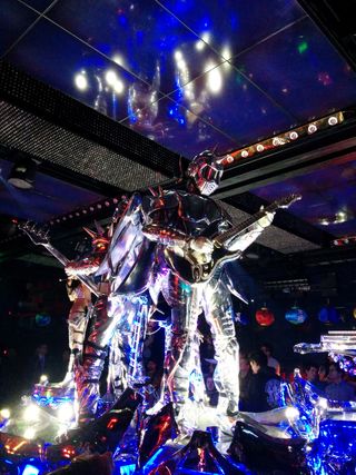 机器人吉他手，机器人餐厅，新宿，东京，日本