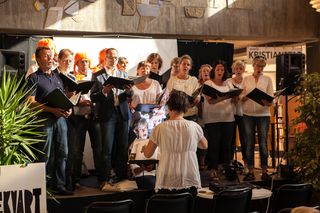 ,商场,德黑兰,人物特写,国家图书馆目录