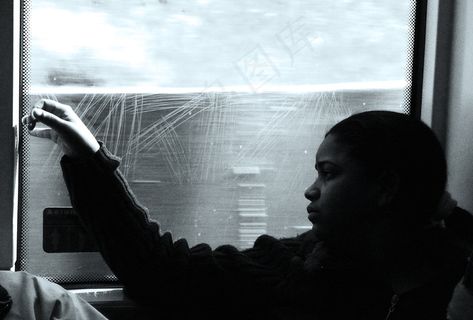 窗户,阳台,轿车,室内一角,天空,黑女人系列