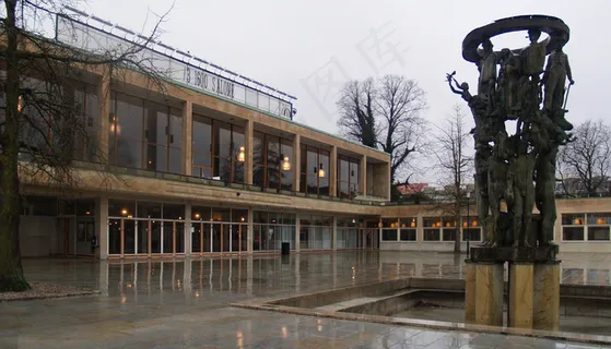 西马尔·勒沃伦茨（Sigurd Lewerentz），马尔默剧院，1935-1944年