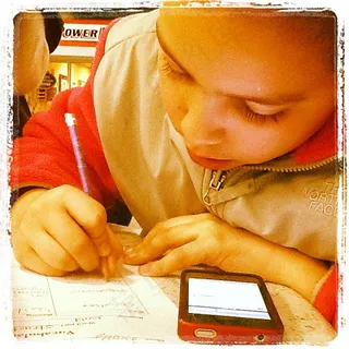 屏幕截图,书本,男人,卡通动漫人物,化妆品,移动学习工具