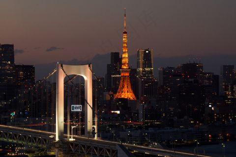 塔和支柱タワーと柱