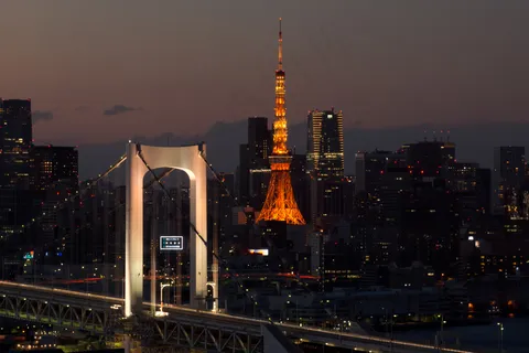 塔和支柱タワーと柱 塔和支柱タワーと柱