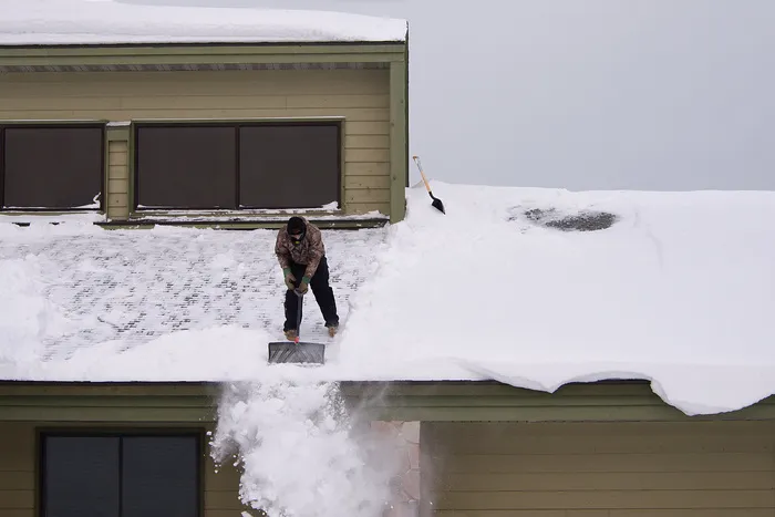 屋顶除雪