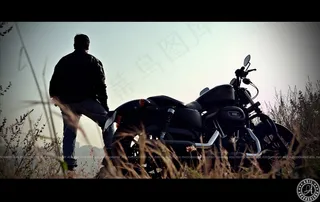 哈雷戴维森铁883