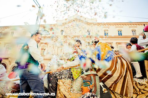 人物活动,卡通动漫人物,图画,旋转木马,攀岩墙,节日庆典