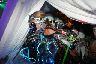 屏幕截图,台式电脑,舞台造型,,感觉白-IV4V5000