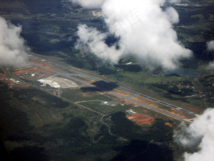 火灾烟雾,露天矿,小狗,油画,国际机场Tancredo Neves visto de cima