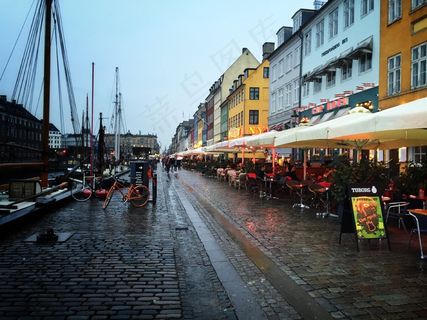 城市街道,巷道,步行街,街道,海洋,咖啡馆阵容-iPhone