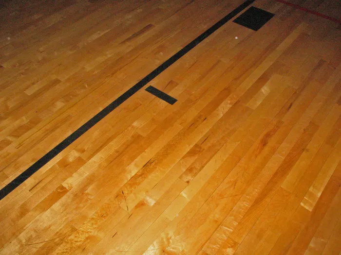 板材,地板砖,地板,木纹,实木踢脚线,法院