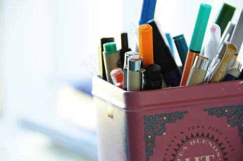 收纳盒,笔筒,水彩笔,瓶子,圆珠笔,铅笔杯原件