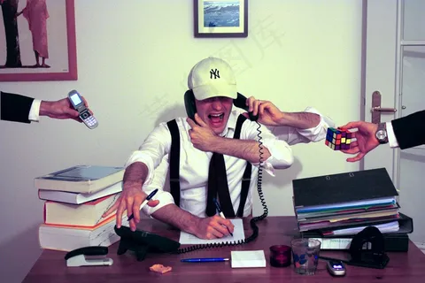 ,室内一角,手绘墙,美女,我在呼叫中心的新工作